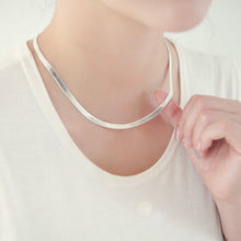 Load image into Gallery viewer, The Elegant Sterling Silver Necklace