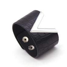 Load image into Gallery viewer, Luxe Leather V Cuff