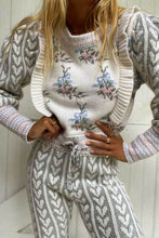 Load image into Gallery viewer, Sweetheart Blush Pink Multi floral KNIT SWEATER